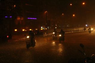 கனமழை தொடருமா? என்ன சொல்கிறார் பாலசந்திரன்...